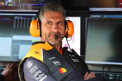 Andrea Stella pit duvarında, McLaren MCL40 geliştirme planlarını anlatıyor