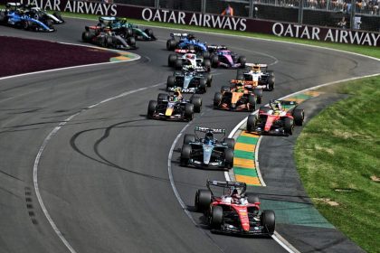 F1 Çin GP'de yarışan F1 aracı, yeni kurallarla piste çıkıyor