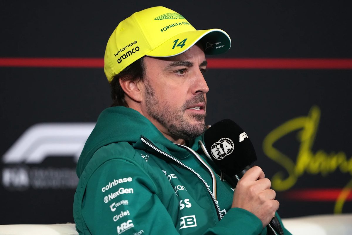 Fernando Alonso, Aston Martin Çin GP öncesi hazırlık yapıyor, Şanghay