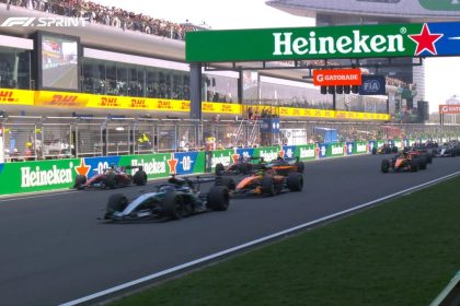 Hamilton Çin Sprint yarışında liderliği alıyor, muhteşem start anı!