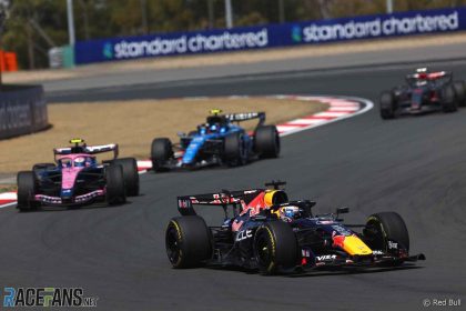 Verstappen’in yavaş startı anı, Şanghay sprint yarışı görüntüleri