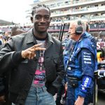 Damson Idris ve F1 Filmi setinden heyecan verici bir kare, yarış tutkusu burada!