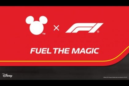F1 Tokyo Fan Festival 2026 etkinliğinde Disney standı ve sahnesi.