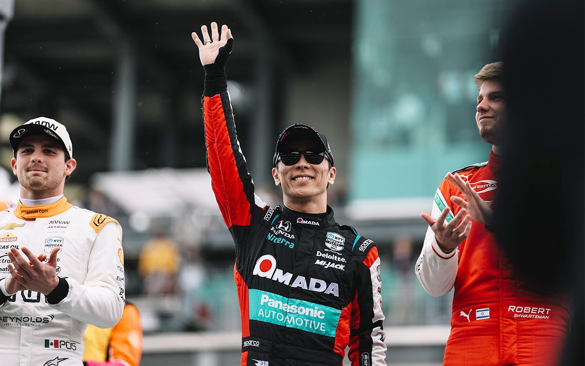 Takuma Sato Indy 500 2026 yarışına hazırlanıyor, efsane geri dönüyor!