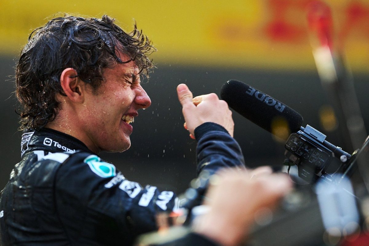 Kimi Antonelli Zaferi ile Çin GP’de podyumda! F1’in yeni yıldızı doğuyor.