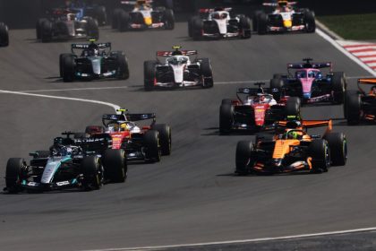 McLaren Çin’de ağır puanlar kaybetti - Çin Grand Prix start anı