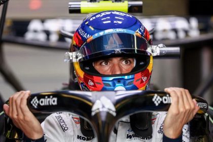Carlos Sainz Williams’a Baskı Yapıyor: 2026 Williams Cockpit Görüntüsü