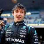 David Coulthard ve Antonelli’nin duygusal anı Çin Grand Prix’si sonrası padokta.