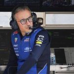 F1 2026 Kuralları tartışmaları: Takım patronları pit duvarında.