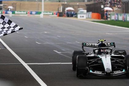 Kimi Antonelli rekor kırdı, 2026 Çin GP’sinde finiş çizgisinde zafer!