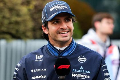 Carlos Sainz gelecek planları hakkında konuşurken Williams ile Çin’de.