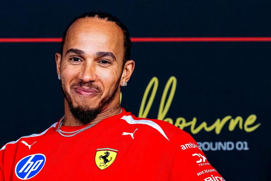 Lewis Hamilton Ferrari ile geri dönüyor, pistte büyük değişim!