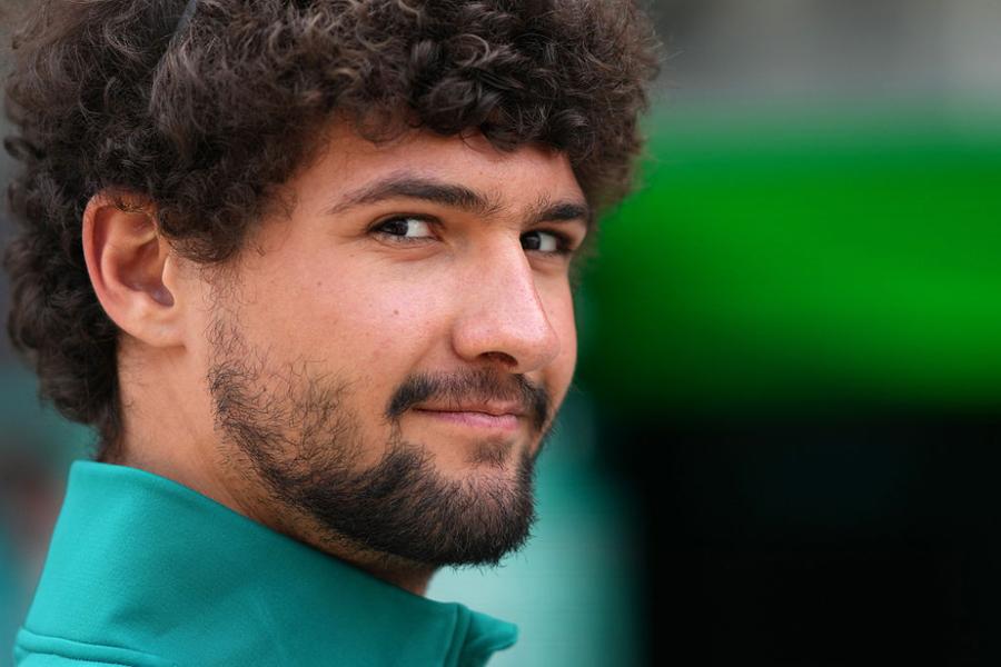 Jak Crawford Suzuka’da Aston Martin ile FP1 seansında piste çıkıyor.