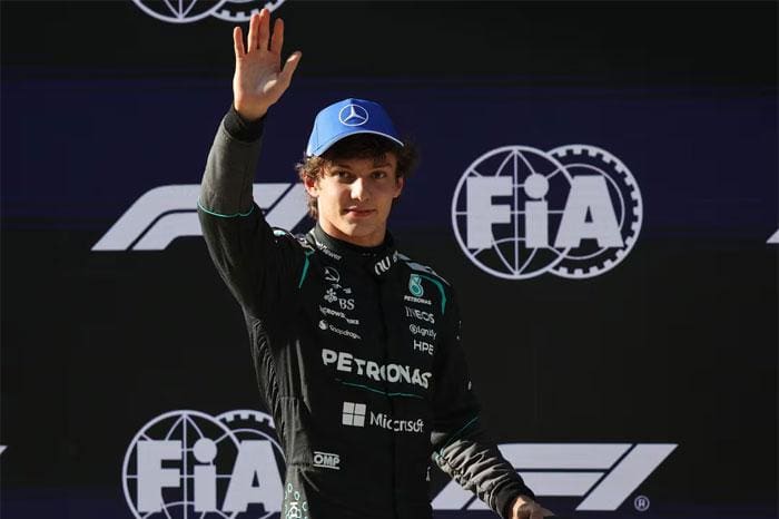 Kimi Antonelli 2026 pole kutlaması, F1 Çin GP görüntüsü