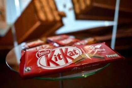 Avrupa'da çalınan 12 ton F1 KitKat'ın fotoğrafı, olayın şaşkınlığını yansıtıyor