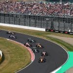 Oscar Piastri, Japonya GP'de muhteşem bir Yarış Başladı yaparak liderliği ele geçirdi.