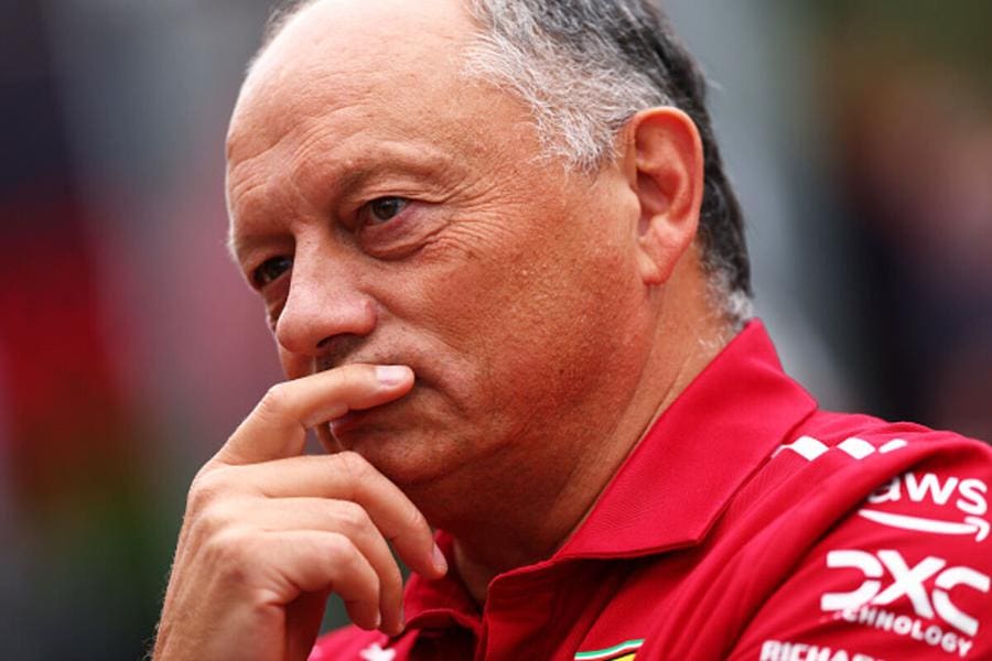 Ferrari takım patronu Frederic Vasseur'e destek mesajları yükseliyor.