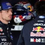 Max Verstappen, Red Bull aracıyla yarışırken. Max Verstappen F1'den ayrılıyor mu? sorusu gündemde.