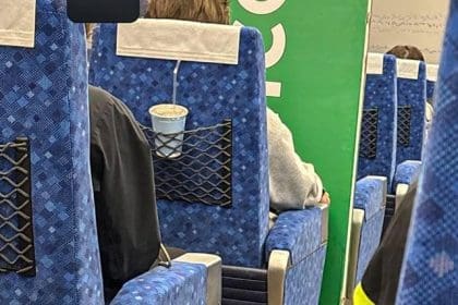 F1 yarışı sonrası taraftarların tren yolculuğu: Yarış heyecanı devam ediyor