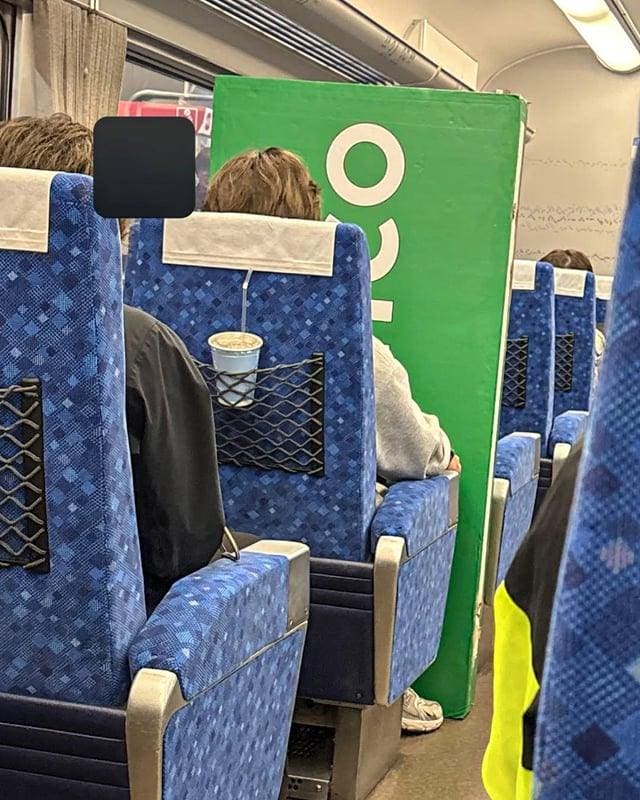 F1 yarışı sonrası taraftarların tren yolculuğu: Yarış heyecanı devam ediyor