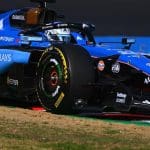 Williams F1 aracı pistte, Alex Albon pilotajında Japonya GP'de
