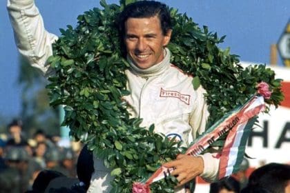 Jim Clark Lotus aracıyla yarışırken, 1960'lar