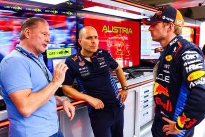 Jos Verstappen'in oğlu Max ile görüntüsü, Verstappen Geleceği tartışmaları