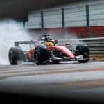 Lewis Hamilton, Ferrari Fiorano pistinde Pirelli yeni yağmur lastiklerini test ediyor.