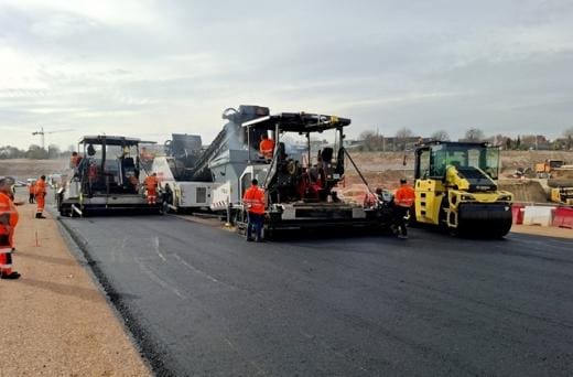 Madrid Pisti inşaatında yaşanan kaza anı. F1 severler endişeli.