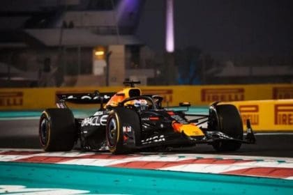 Max Verstappen Red Bull aracıyla, Red Bull 2025 gelişimi stratejisi için ipuçları veriyor