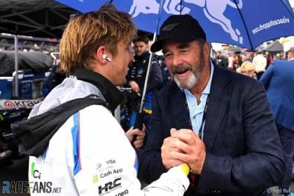 Max Verstappen ve Lando Norris F1 Eleştirileri Haklı mı tartışması içinde, 125 karakter max