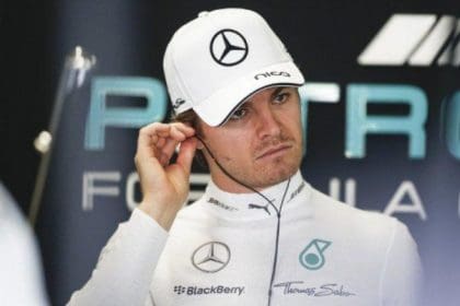 Nico Rosberg Mercedes'iyle şampiyonluk kutlaması, 16 Nisan zaferleri.