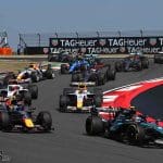 Red Bull F1 aracı pistte, F1'de B Takımı stratejisinin önemi vurgulanıyor.