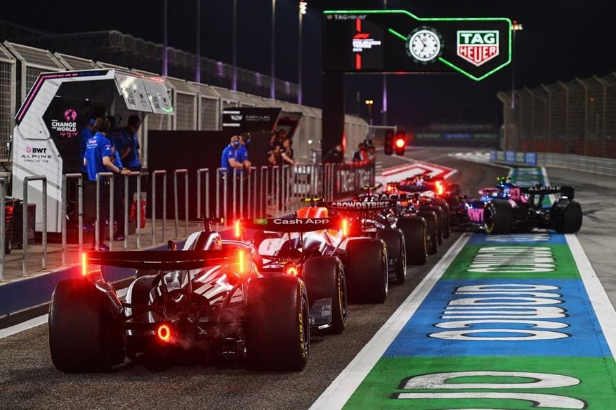 F1 Yarışları için pist analizleri ve yarış tahminleri