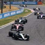 Lewis Hamilton, Ferrari ve George Russell'ın yarıştığı F1 aracı - F1 Güvenlik önlemleri