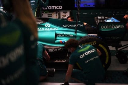 Mercedes Honda motor sorunları için destek sunarken padokta yeni gelişmeler yaşanıyor.