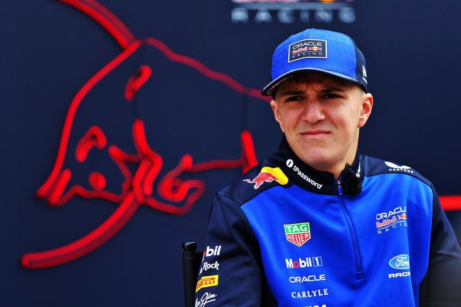 Isack Hadjar, Red Bull F1 aracıyla test sürüşünde (Red Bull F1)