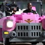 Terry Crews ile Cadillac F1 Serisi teaser görüntüsü, padoktan heyecanlı anlar