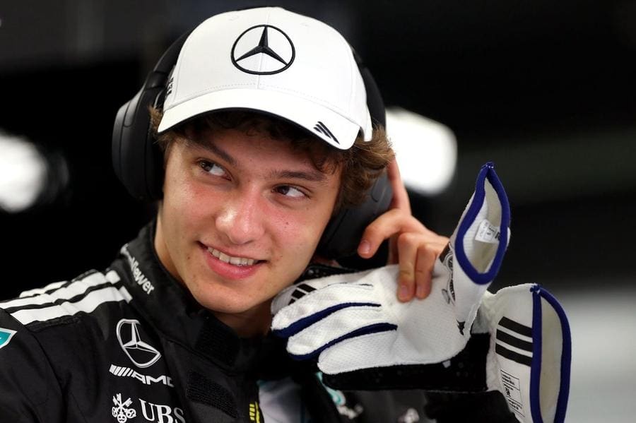 Kimi Antonelli Şampiyonluk yolunda zafer kutluyor, Formula 1 heyecanı!