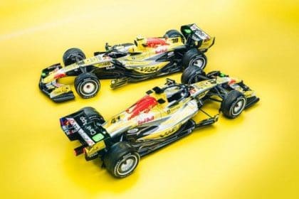 Racing Bulls F1 aracı Miami Grand Prix'si için özel sarı renk düzeniyle pistte, 125 karakter max