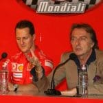 2007'de Schumacher'in geleceği hakkındaki spekülasyonları gösteren Formula 1 arşivi görseli.