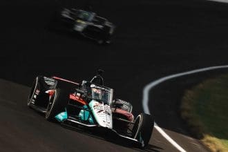 Indy 500 Test Sonuçları: Caio Collet ve Takuma Sato zirvede, IMS pistinde test anları.
