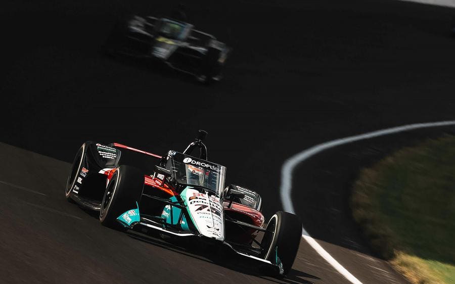 Indy 500 Test Sonuçları: Caio Collet ve Takuma Sato zirvede, IMS pistinde test anları.