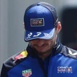 Verstappen Telefonu Açıklaması iddiasıyla Max Verstappen pistte, F1 haberleri.