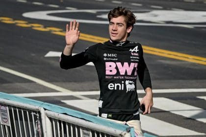 Franco Colapinto, Buenos Aires F1 gösterisinde Alpine aracıyla.