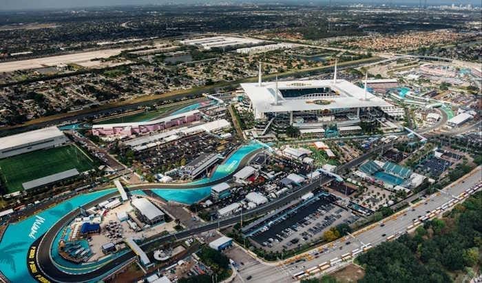 Miami GP Formula 1 yarışı, taraftarlar ve renkli etkinliklerle dolu, 125 karakter max