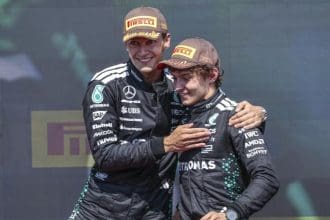 Mercedes’te iç savaş uyarısı: Russell ve Antonelli rekabeti Çin Grand Prix’sinde podyumda.