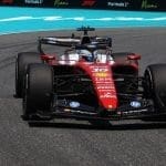 Charles Leclerc Miami GP antrenman turlarında aracını sürüyor