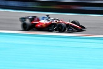 Charles Leclerc Miami Grand Prix’sinde Ferrari ile en hızlı turu atarken.