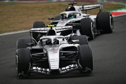 Miami GP öncesinde tanıtılan sınırlı üretim Cadillac CT5-V Blackwing F1 Koleksiyon Serisi